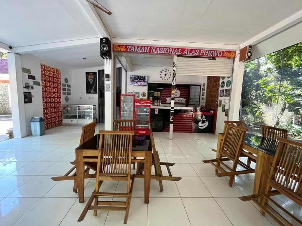 Capital O 92612 Penginapan D'Alas Purwo & Beachnearpadang Savana Sadengan 外南梦 外观 照片